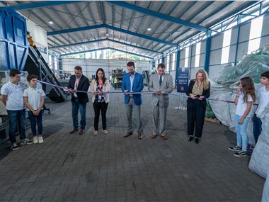 CRDC ribbon cutting .jpg